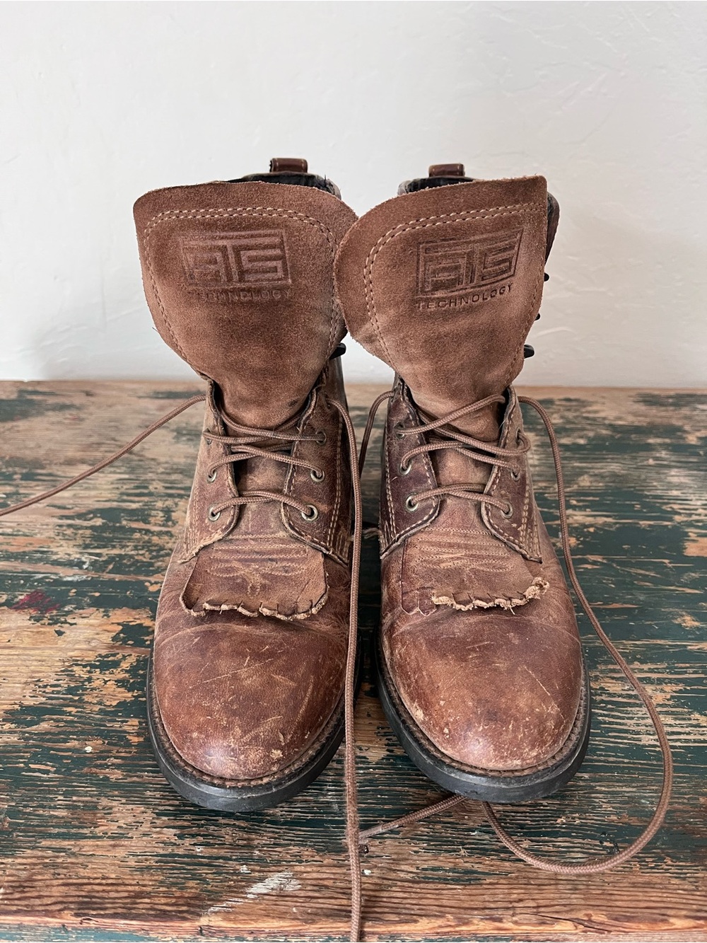 Ariat Brown Women's Lace-Up Leather & Suede Boots